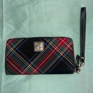 Dooney & Bourne Tartan Zip Around Wristlet-  Pre- Owned - in Great condition.
